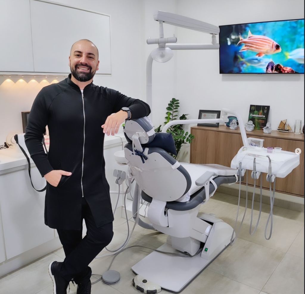 Ambiente moderno da clínica do Dr. Fernando Alonso